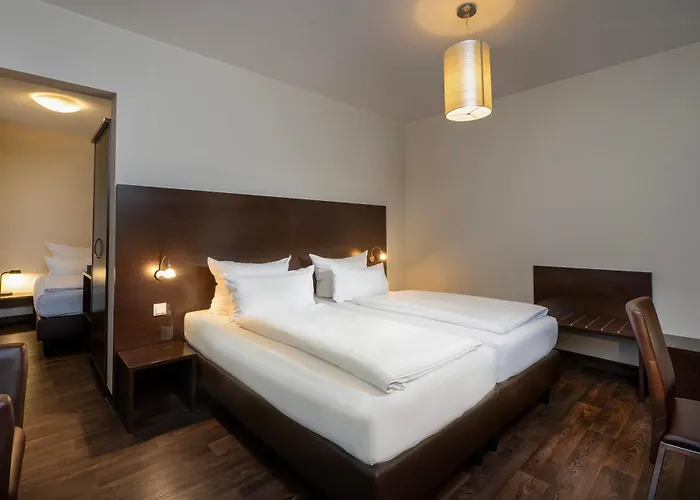 Western Am Spittelmarkt Отель 3*