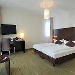 Premier Spittelmarkt Otel