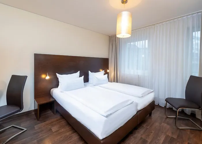 Premier Inn Berlin City Spittelmarkt 3*