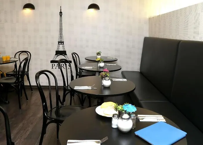 Hotel Premier Spittelmarkt 3*